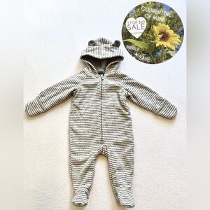 Old Navy Hooded One Piece Fleece Lined Jumpsuit 6-12 months Cozy warm
